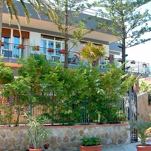 Gaia Hotel